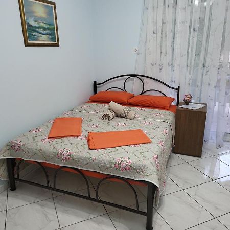 Thea Sea Apartment 尼亚·蒙达尼亚 外观 照片