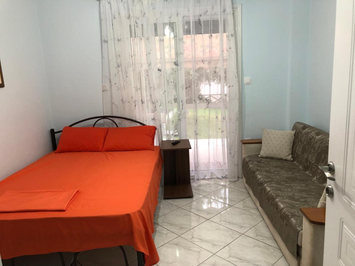 Thea Sea Apartment 尼亚·蒙达尼亚 外观 照片