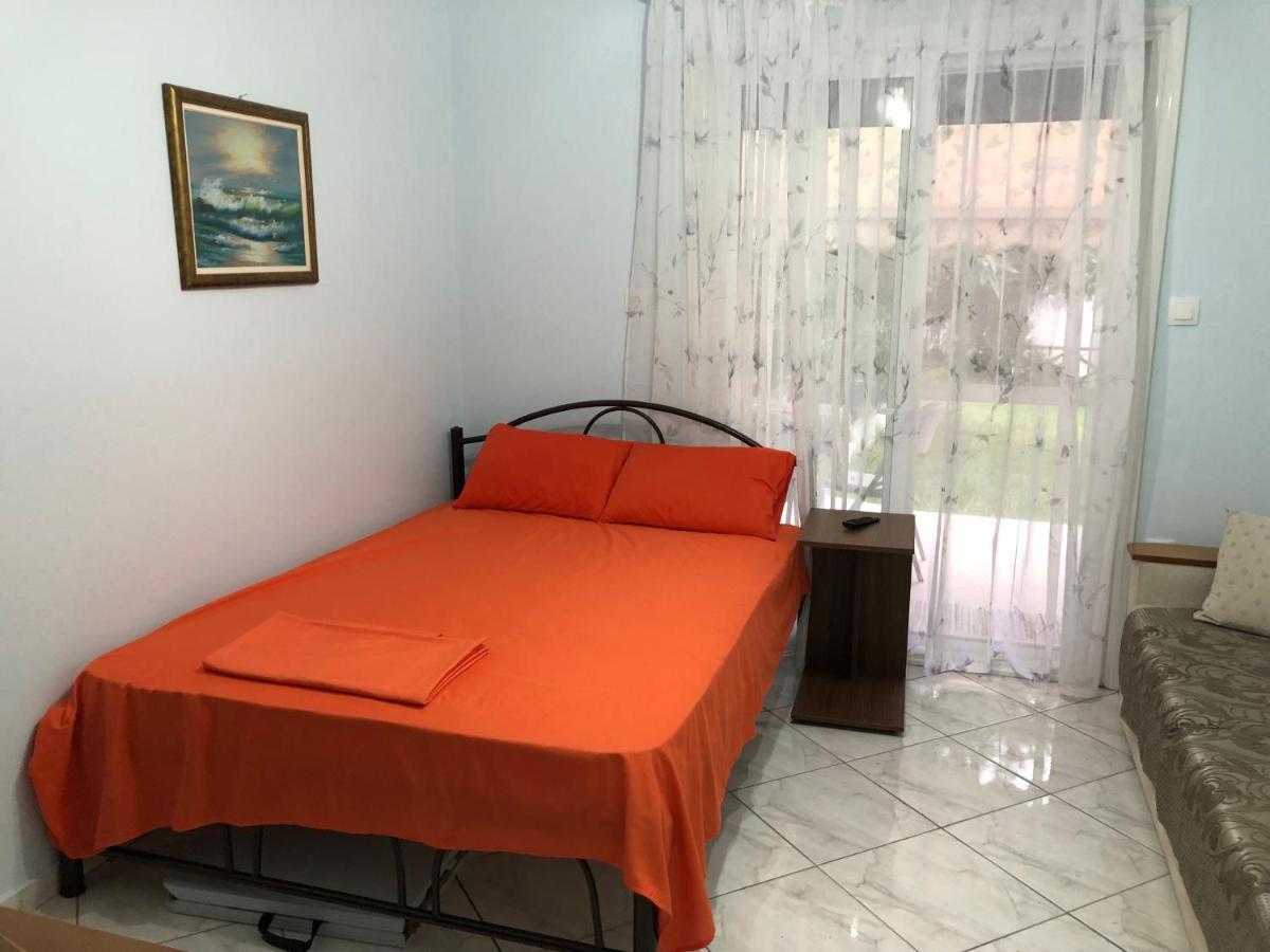 Thea Sea Apartment 尼亚·蒙达尼亚 外观 照片